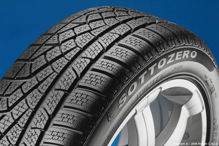 Pirelli_Reifen-Pirelli & C. S.p.A._b750